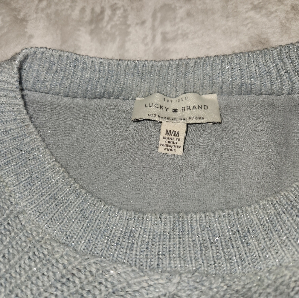 Lucky Brand Sweater size medium - Picture 4 of 6